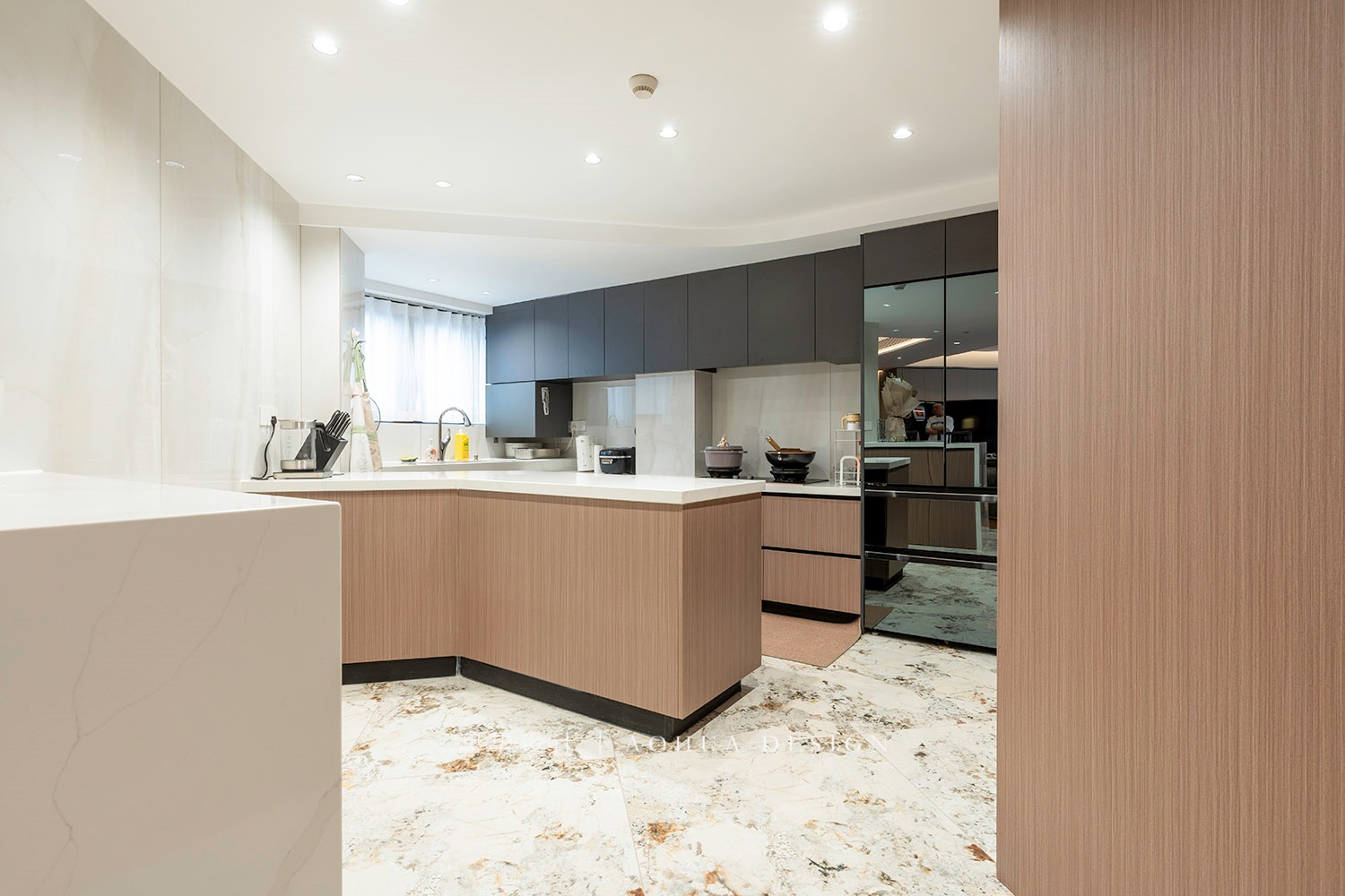 世紀(jì)江尚裝修,意式極簡風(fēng)格