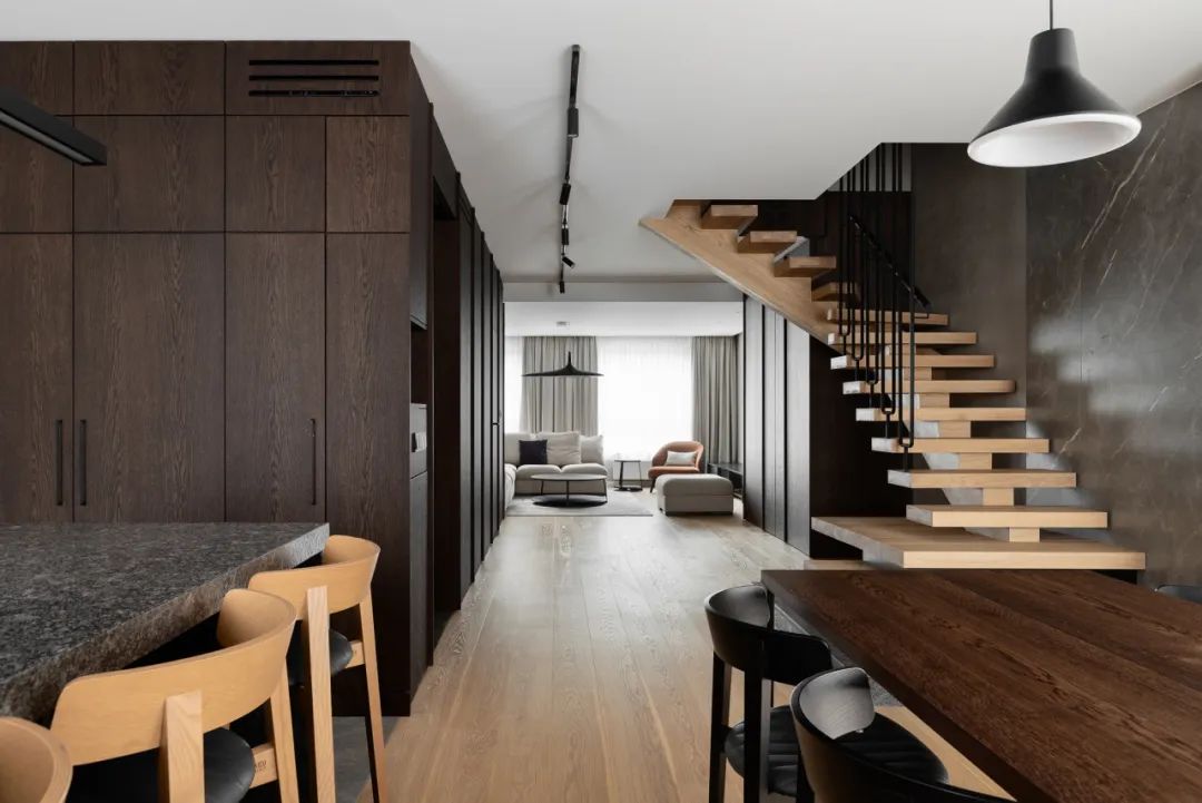 121037010444.jpg 121037010444.jpg