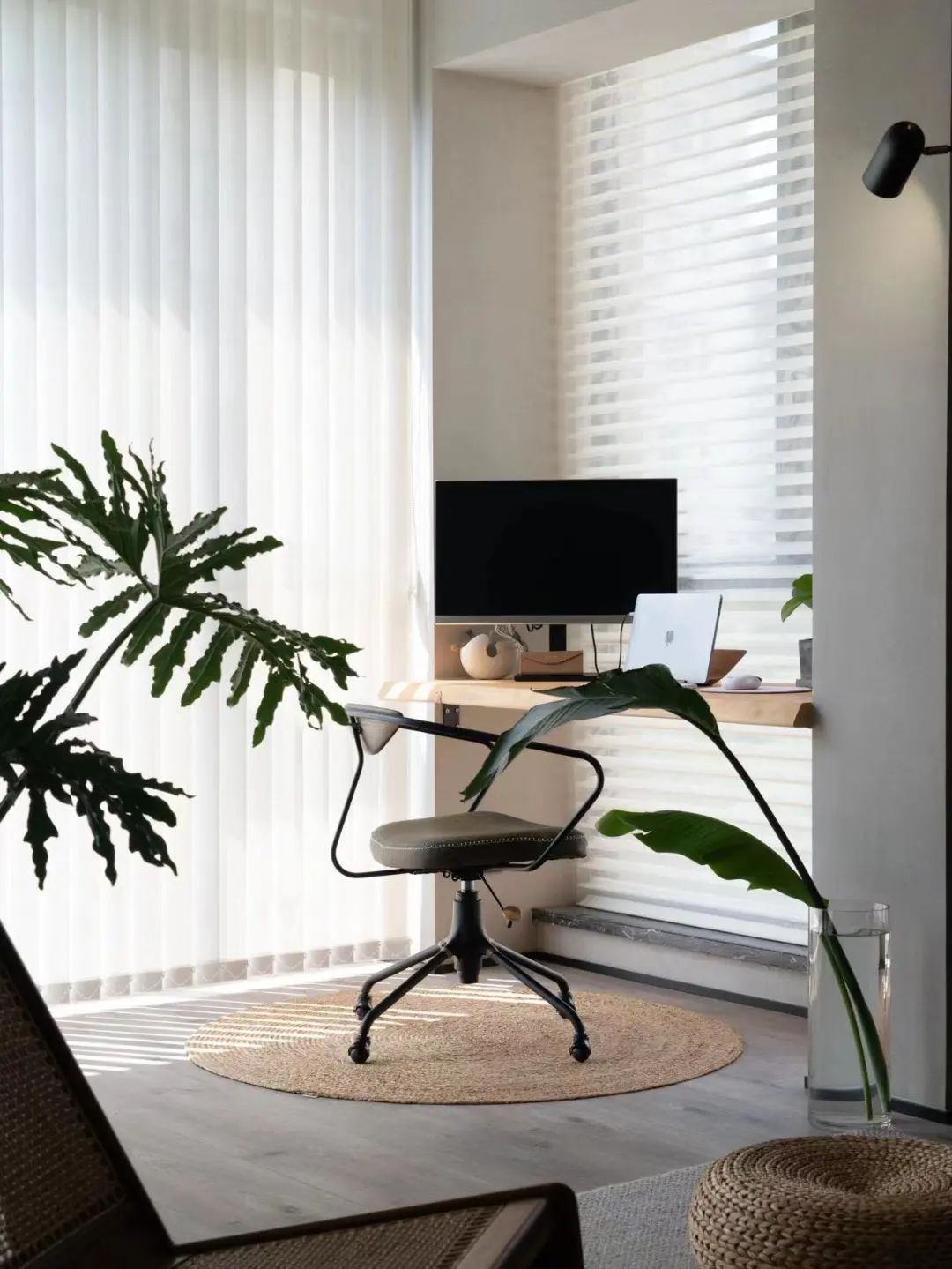 261045550305.jpg 261045550305.jpg