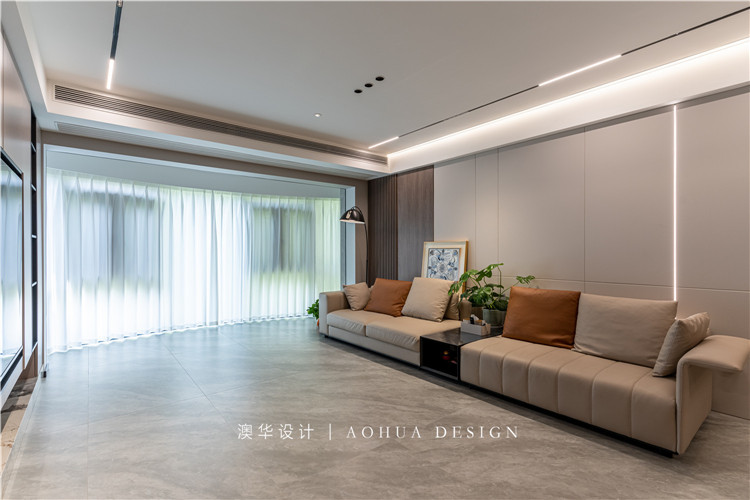 081035350409.jpg 護(hù)墻板.jpg