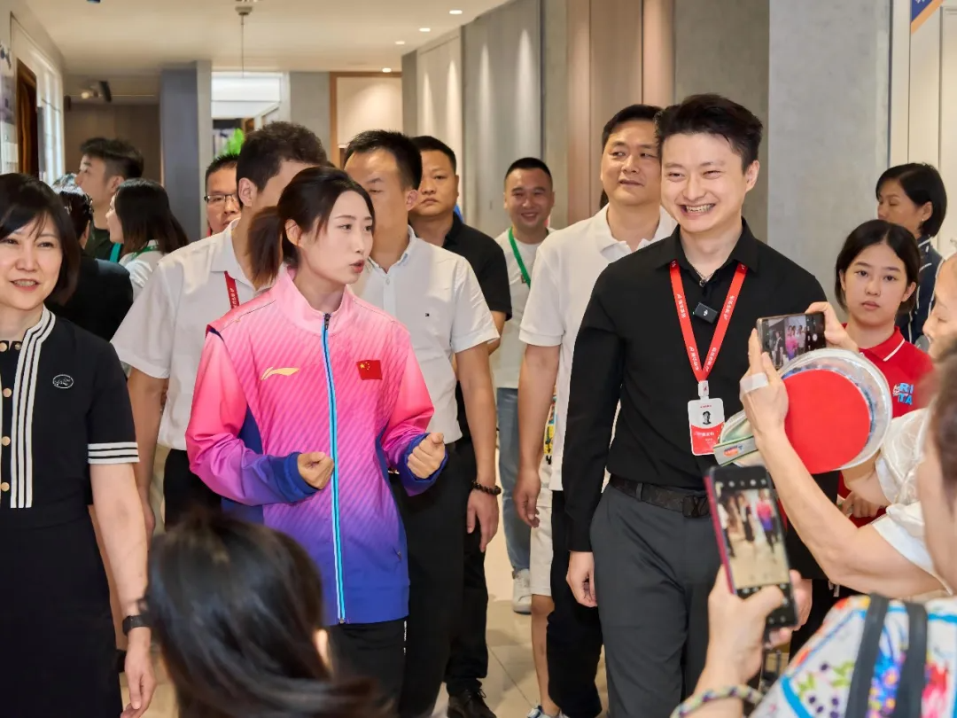 奧運(yùn)冠軍,冠軍品質(zhì),澳華裝飾