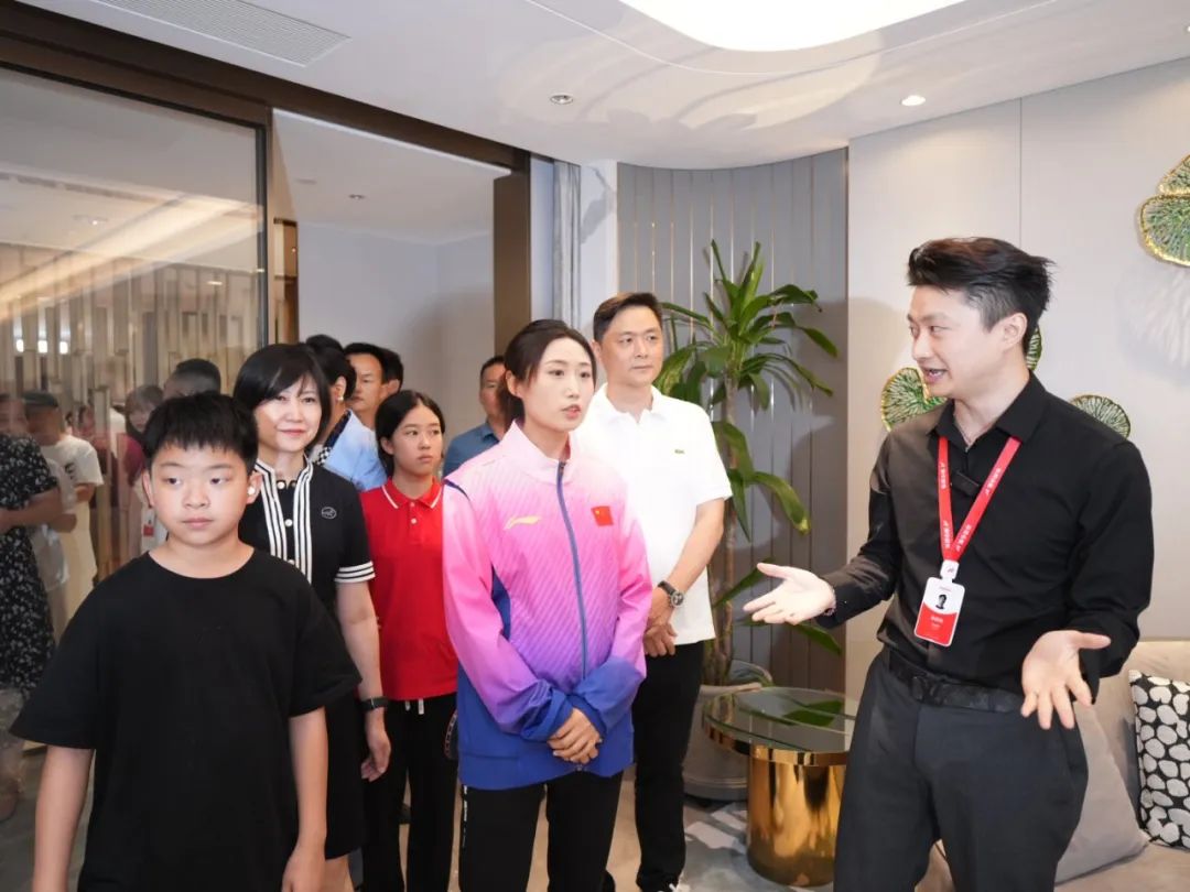 奧運(yùn)冠軍,冠軍品質(zhì),澳華裝飾